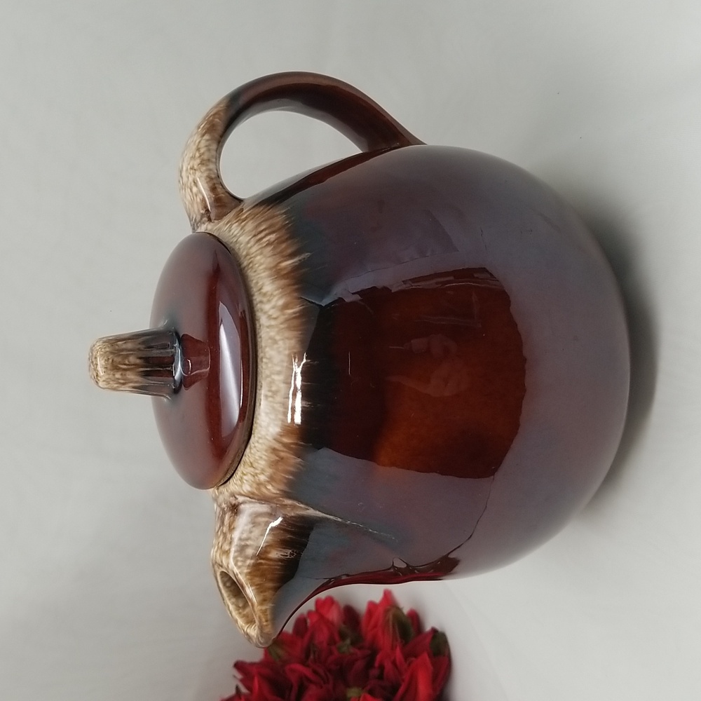 Hull Pottery Brown Drip Teapot